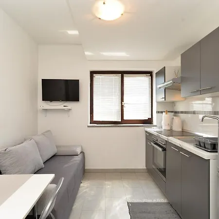 Apartment Stana 242 Fazana
