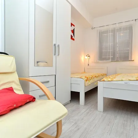Stana 242 Fažana