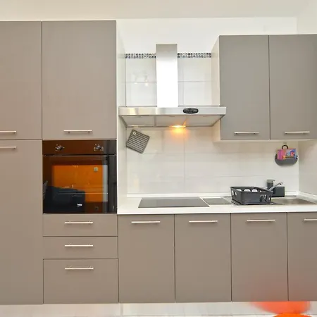 דירה Stana 242 פאז'אנה