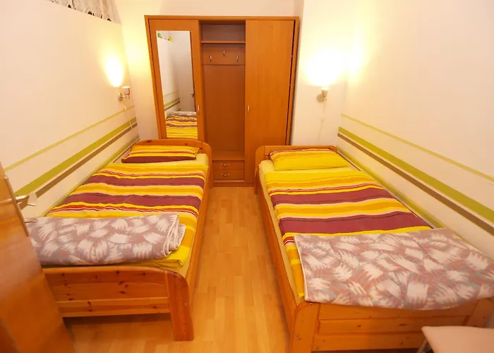 아파트 Stana 242 *