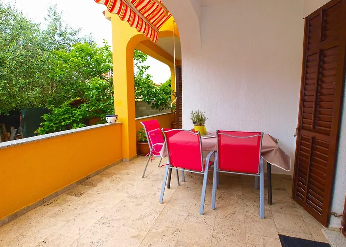 Stana 242 아파트 *