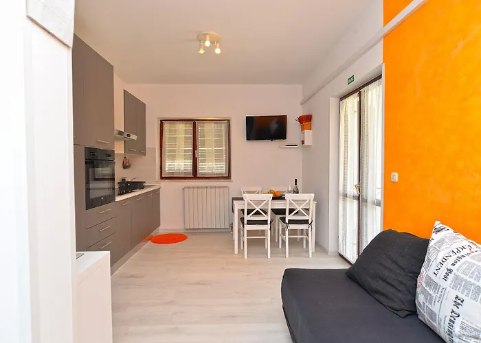 Stana 242 아파트 *