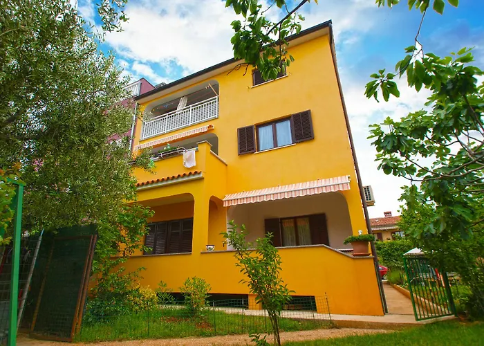 Stana 242 아파트 파자나