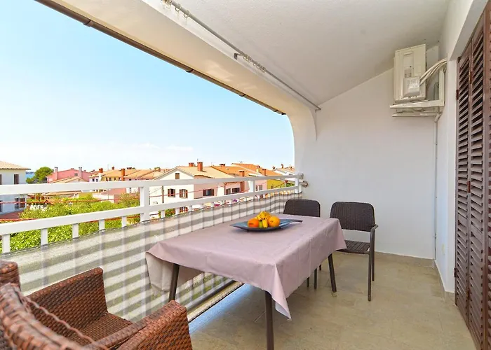 아파트 Stana 242 파자나