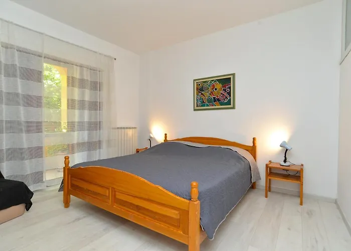 아파트 Stana 242 파자나